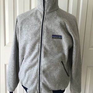 Patagonia Men’s XL zip front fleece jacket Gray